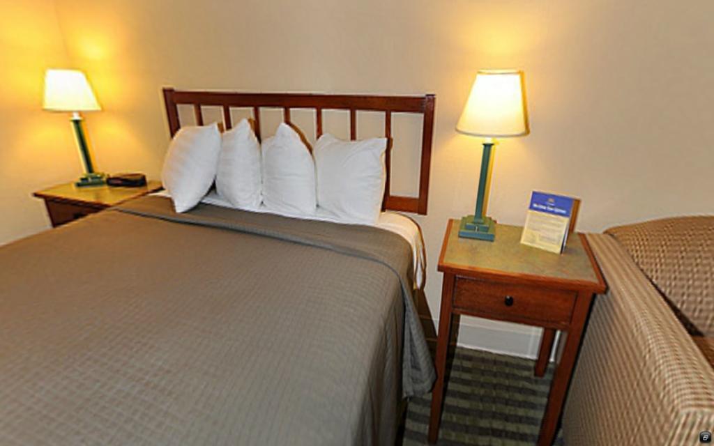 Norwood Inn And Suites Chaska Quarto foto