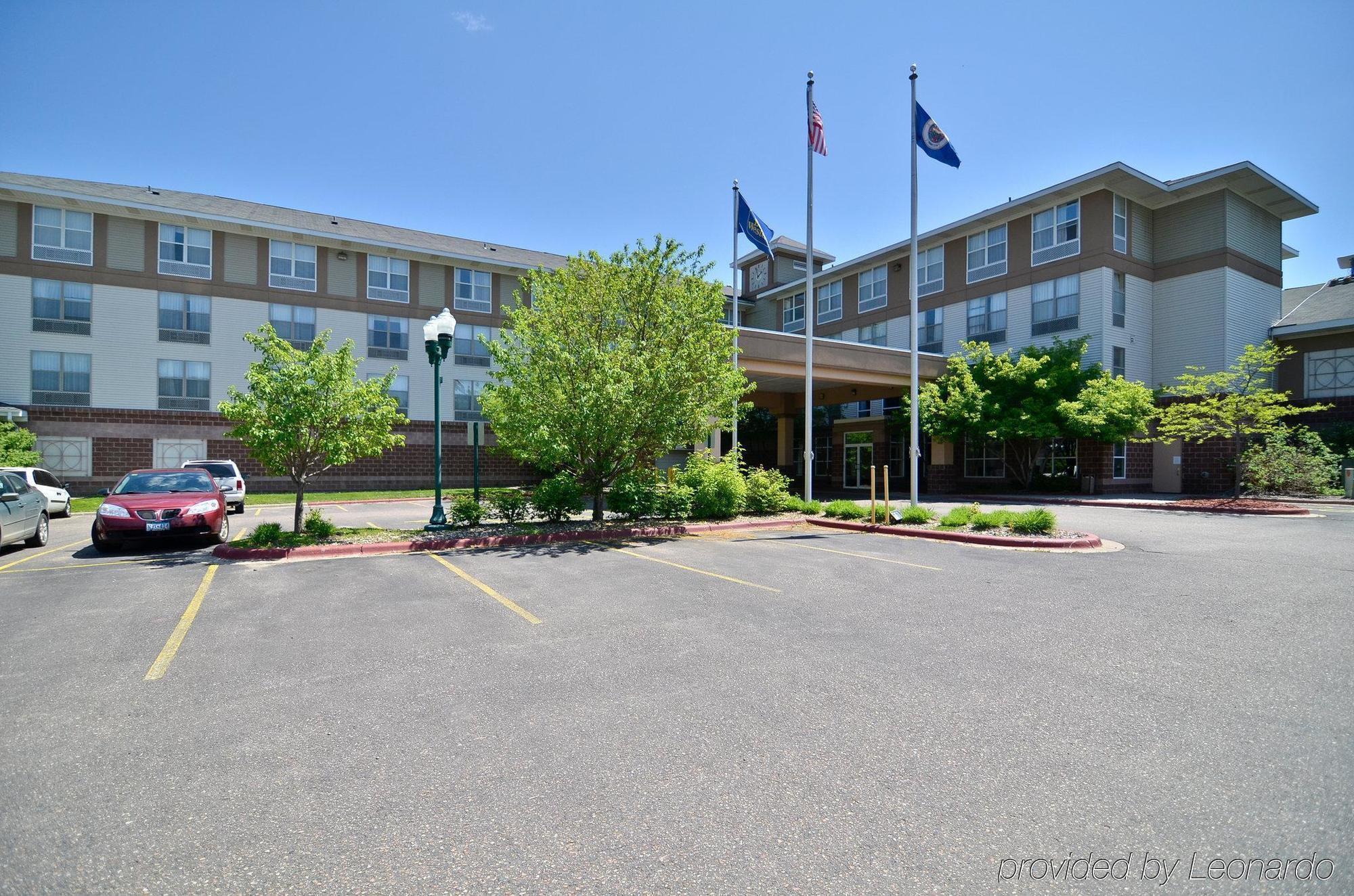 Norwood Inn And Suites Chaska Exterior foto